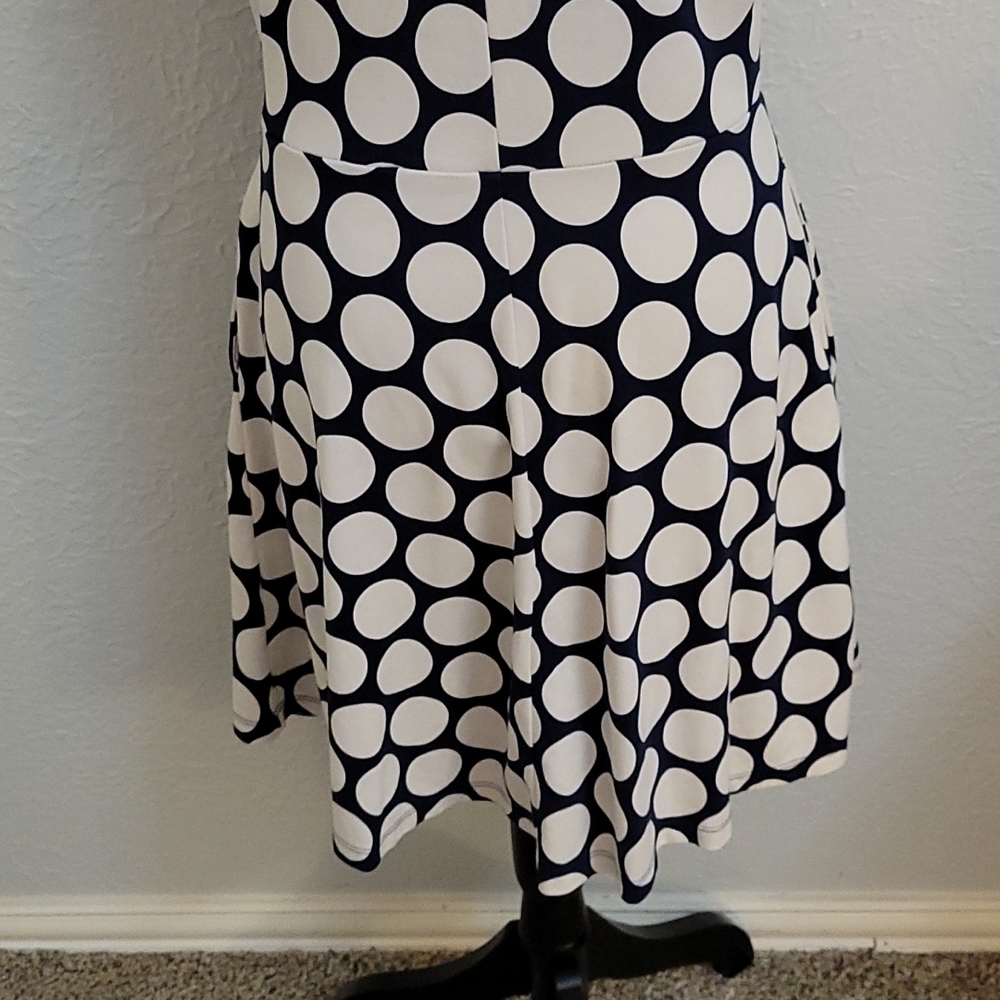 NEW YORK & CO Atomic Coin Dot Fit & Flare Split Neck MOD Tennis Dress - Picture 5 of 10